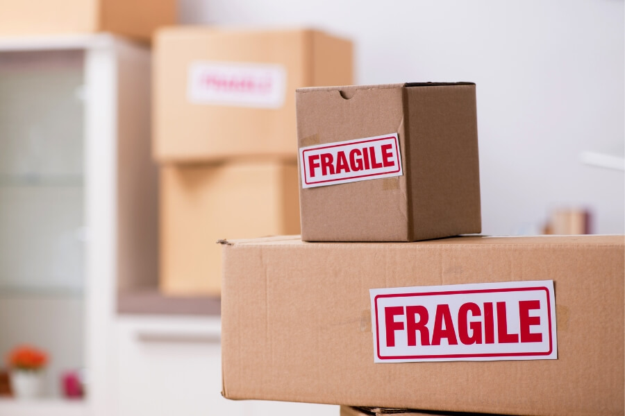 how to pack fragile items for a move